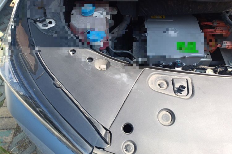 Used AION V 2023 Plus 70 Smart Enjoyment Seven-Seater Edition Ternary Lithium Engine Bay Right