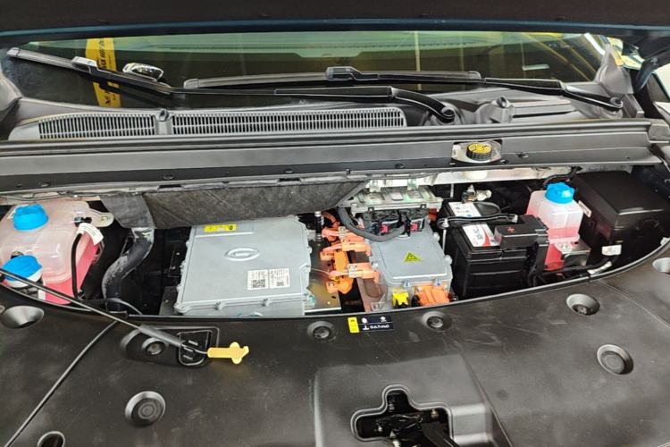 Used AION V 2023 Plus 70 Smart Edition Ternary Lithium Engine Bay
