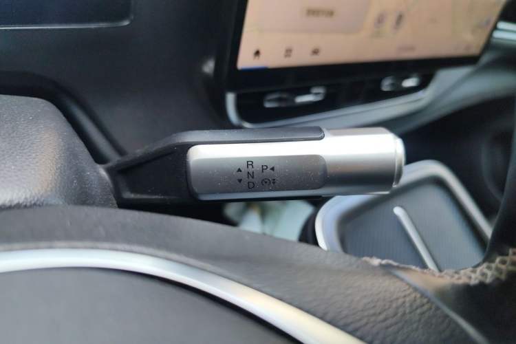 Used AION V 2023 Plus 70 Executive Edition Ternary Lithium Gear Lever