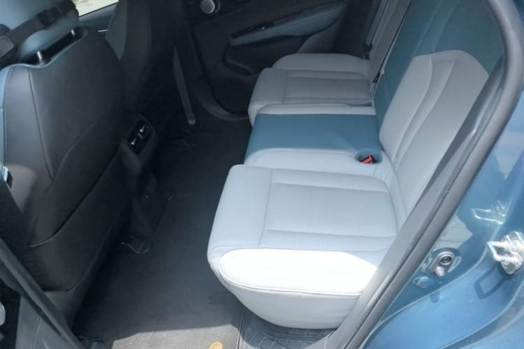 Used AION V 2023 Plus 70 Smart Edition Ternary Lithium Left Rear Seat
