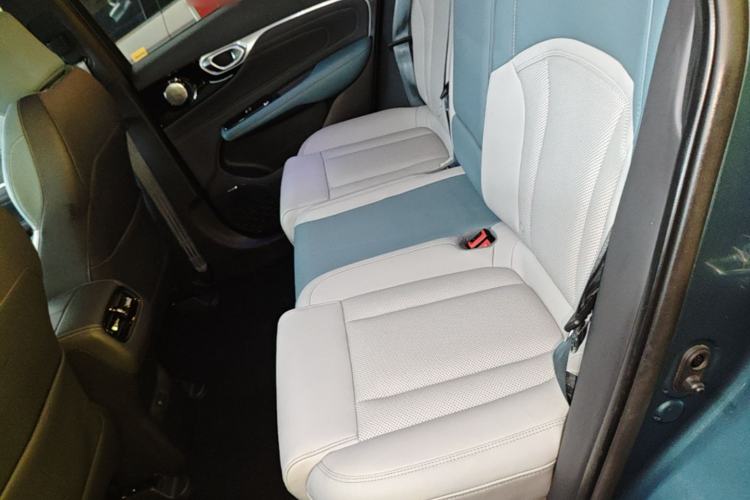 Used AION V 2023 Plus 70 Smart Edition Ternary Lithium Left Rear Seat