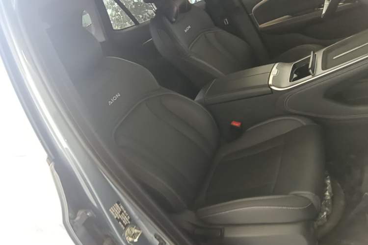 Used AION V 2023 Plus 70 Super Fast Charging Version Ternary Lithium Right Front Seat