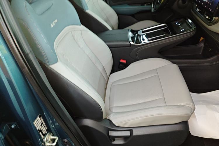 Used AION V 2023 Plus 70 Smart Edition Ternary Lithium Right Front Seat