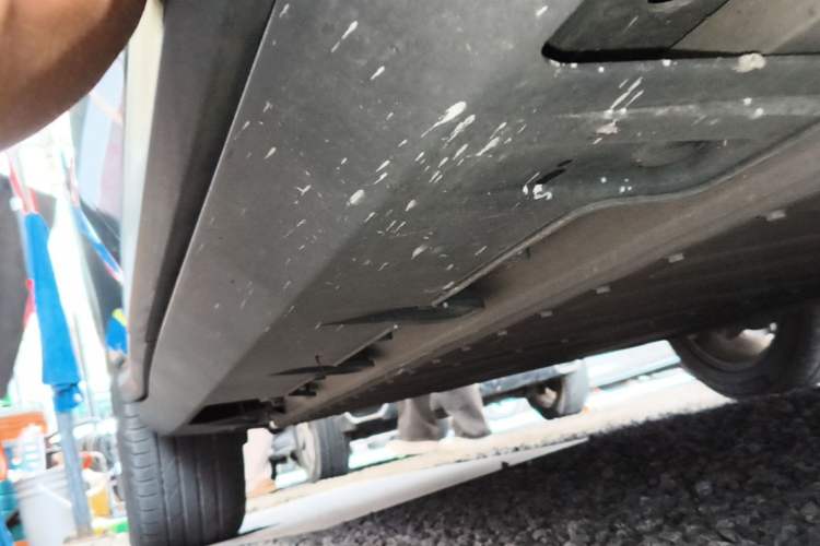 Used AION V 2023 Plus 70 Smart Tech Edition Lithium Iron Phosphate Right Side Sill