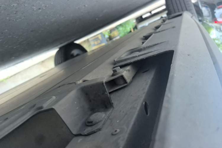 Used AION V 2023 Plus 70 Smart Edition Ternary Lithium Right Side Sill