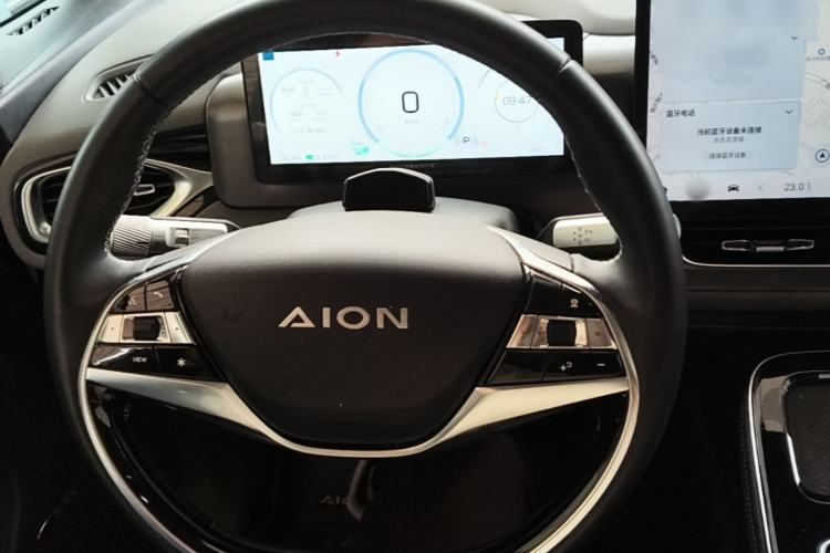 Used AION V 2023 Plus 70 Smart Tech Edition Lithium Iron Phosphate Steering Wheel