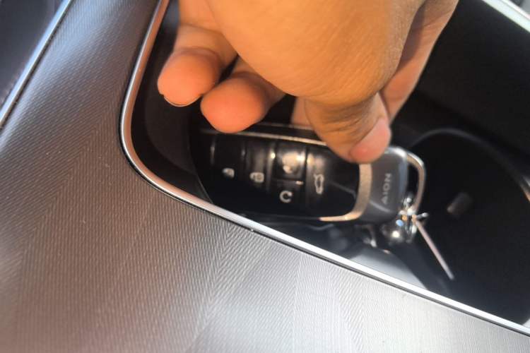 Used AION V 2023 Plus 70 Smart Edition Ternary Lithium Vehicle Key