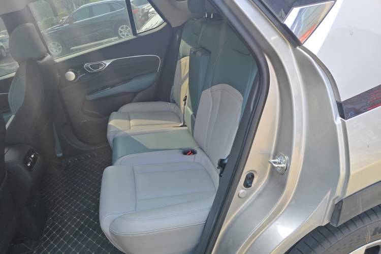 Used AION V 2023 Plus 70 Super Fast Charging Version Ternary Lithium Left Rear Seat