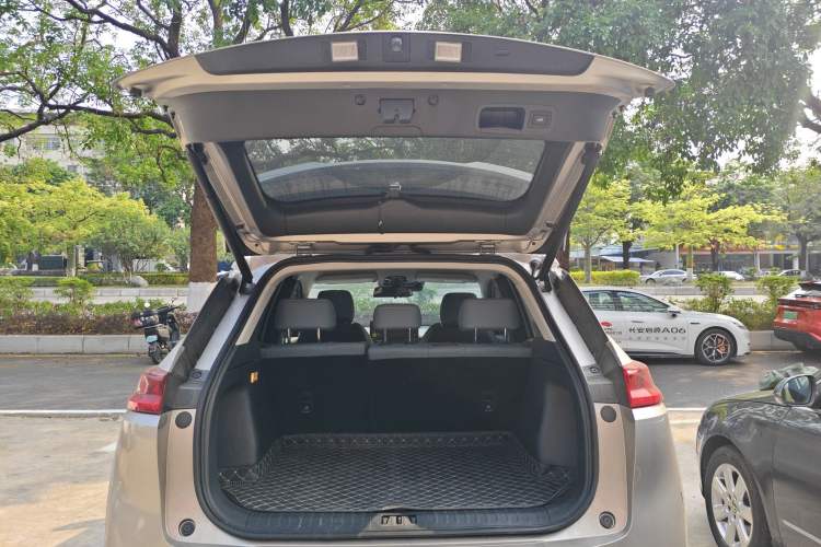 Used AION V 2023 Plus 70 Super Fast Charging Version Ternary Lithium Trunk