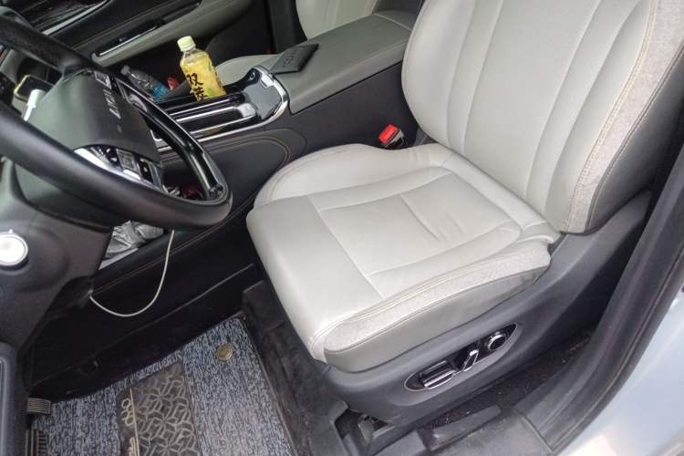 Used AION V 2023 Plus 70 Smart Tech Edition Lithium Iron Phosphate Left Front Seat