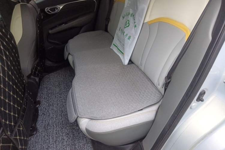 Used AION V 2023 Plus 70 Smart Tech Edition Lithium Iron Phosphate Left Rear Seat