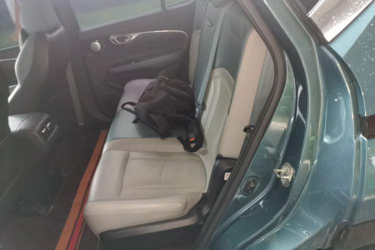 Used AION V 2023 Plus 70 Smart Enjoyment Seven-Seater Edition Ternary Lithium Left Rear Seat