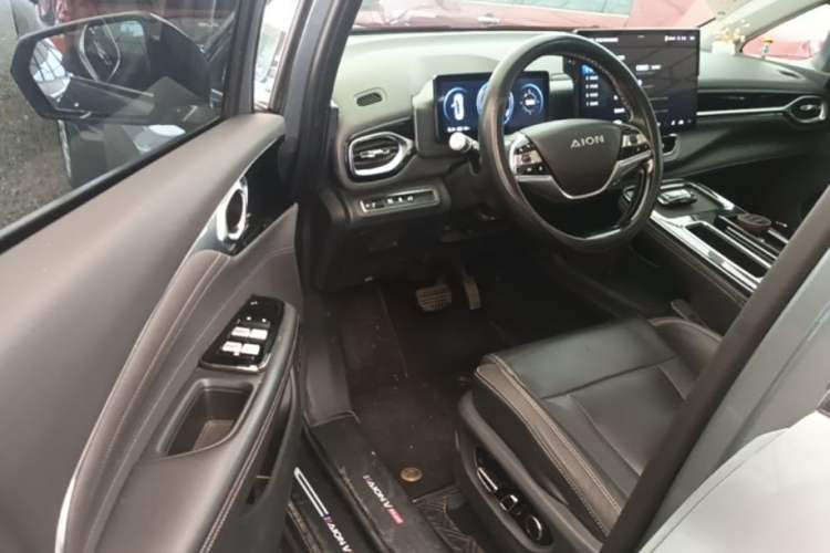 Used AION V 2023 Plus 70 Smart Edition Ternary Lithium Driver Seat