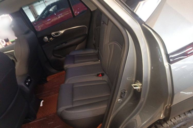 Used AION V 2023 Plus 70 Smart Edition Lithium Iron Phosphate Interior 4