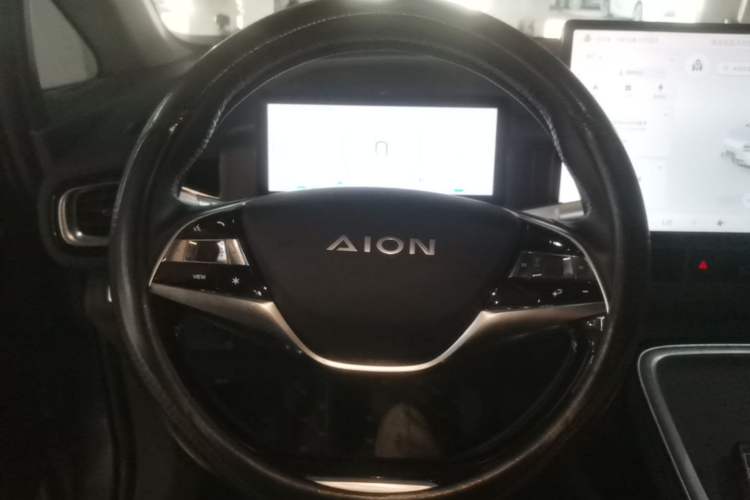 Used AION V 2023 Plus 70 Smart Edition Lithium Iron Phosphate Steering Wheel