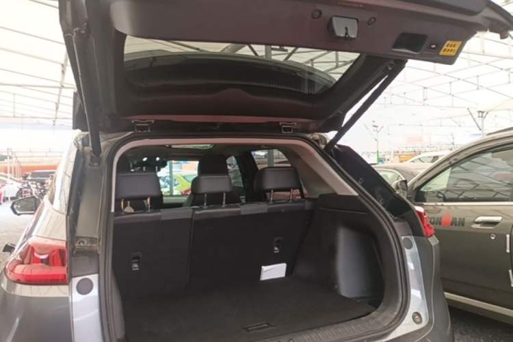 Used AION V 2023 Plus 70 Smart Edition Ternary Lithium Trunk