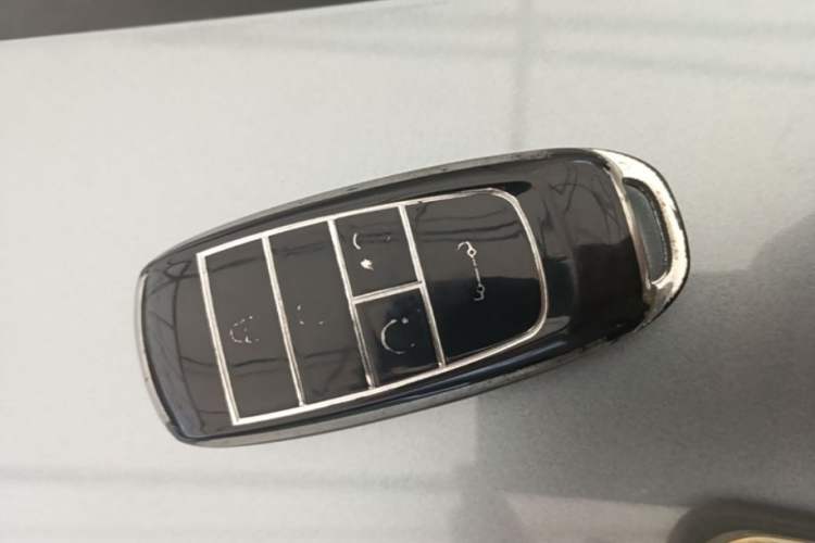 Used AION V 2023 Plus 70 Smart Edition Ternary Lithium Vehicle Key