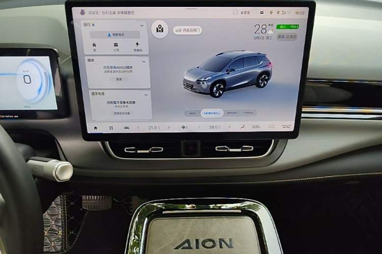 Used AION V 2023 Plus 70 Smart Tech Edition Lithium Iron Phosphate Audio And AC Panel