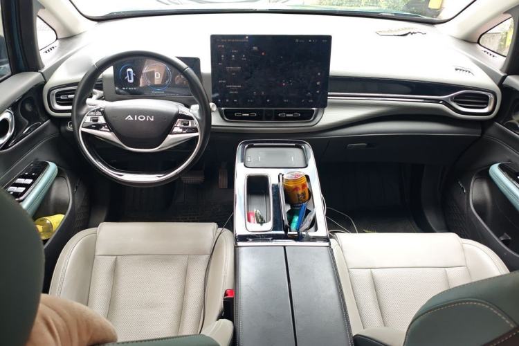 Used AION V 2023 Plus 70 Smart Edition Ternary Lithium Center Console