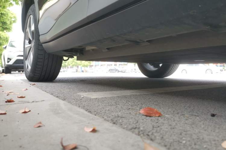 Used AION V 2023 Plus 70 Super Fast Charging Version Ternary Lithium Chassis Front Right