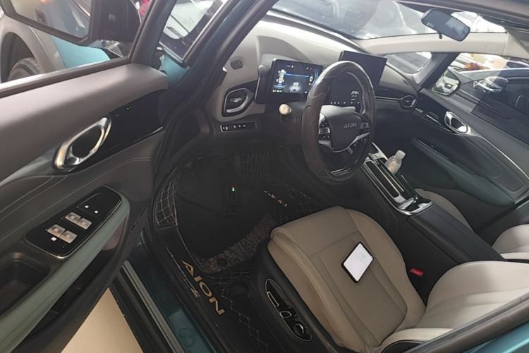 Used AION V 2023 Plus 70 Smart Edition Ternary Lithium Driver Seat
