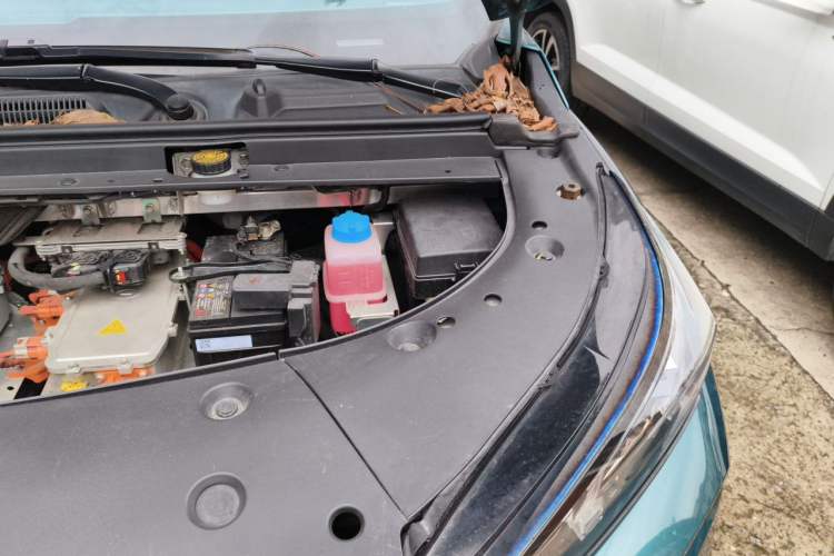Used AION V 2023 Plus 80 Smart Enjoyment Seven-Seater Edition Ternary Lithium Engine Bay Left