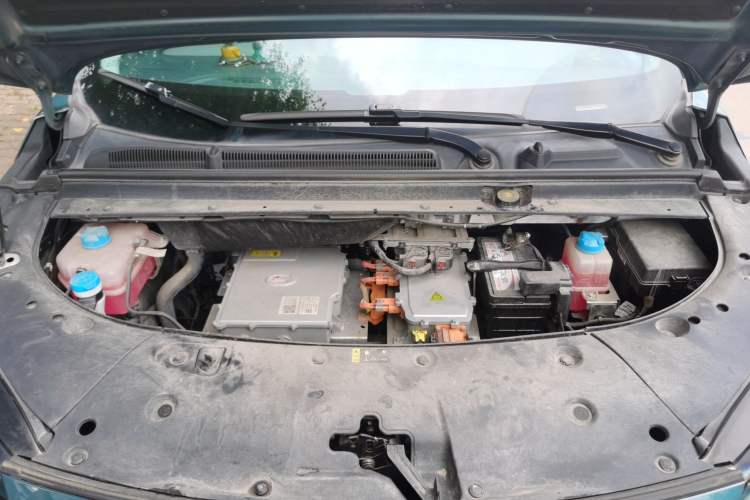 Used AION V 2023 Plus 70 Smart Edition Lithium Iron Phosphate Engine Bay