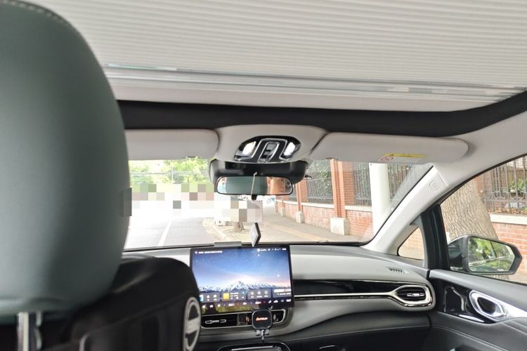 Used AION V 2023 Plus 70 Smart Enjoyment Seven-Seater Edition Ternary Lithium Headliner