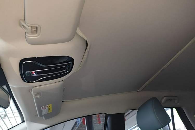 Used AION V 2023 Plus 70 Smart Edition Ternary Lithium Headliner