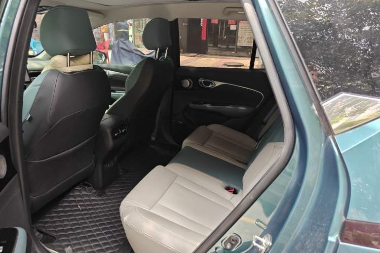 Used AION V 2023 Plus 70 Smart Tech Edition Lithium Iron Phosphate Interior 4