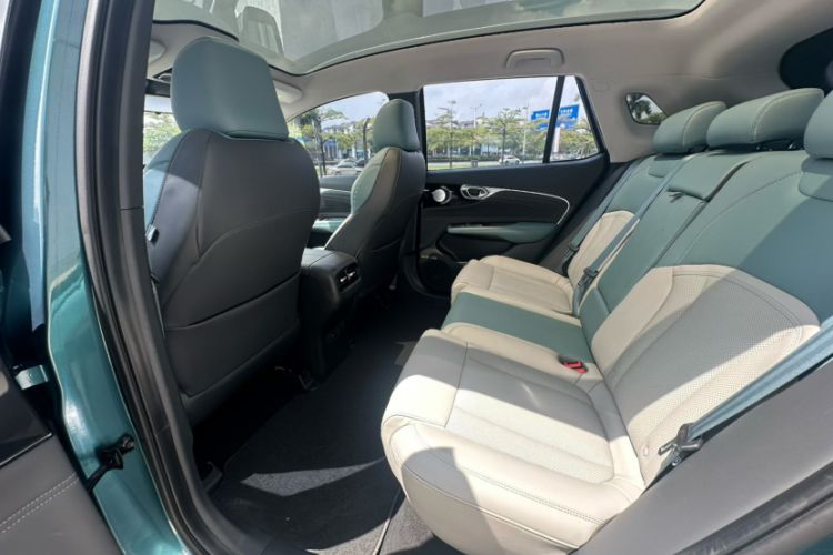 Used AION V 2023 Plus 70 Smart Edition Ternary Lithium Interior 4