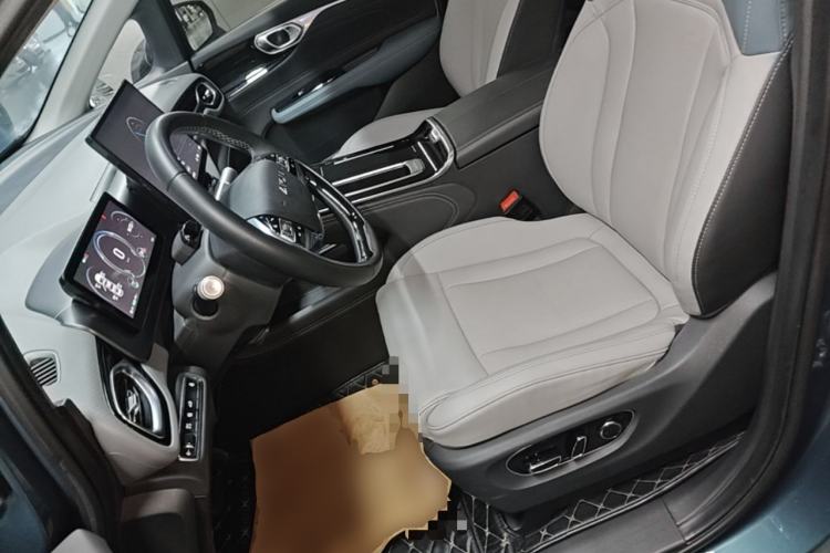 Used AION V 2023 Plus 70 Smart Tech Edition Lithium Iron Phosphate Left Front Seat