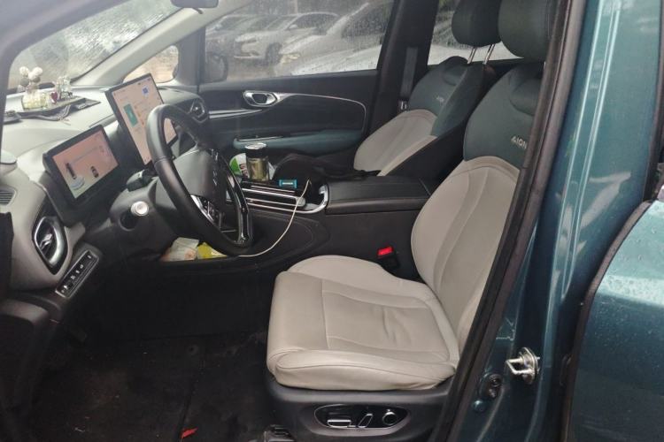 Used AION V 2023 Plus 70 Smart Enjoyment Seven-Seater Edition Ternary Lithium Left Front Seat