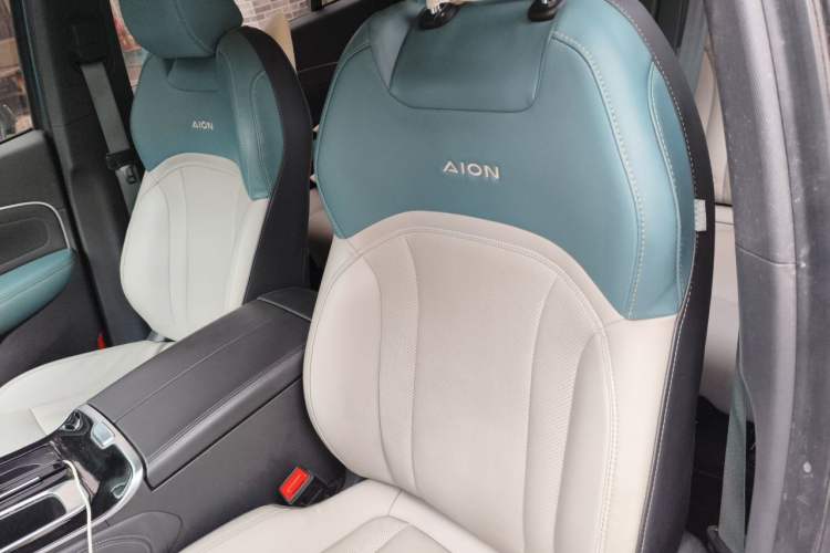 Used AION V 2023 Plus 80 Smart Enjoyment Seven-Seater Edition Ternary Lithium Left Front Seat