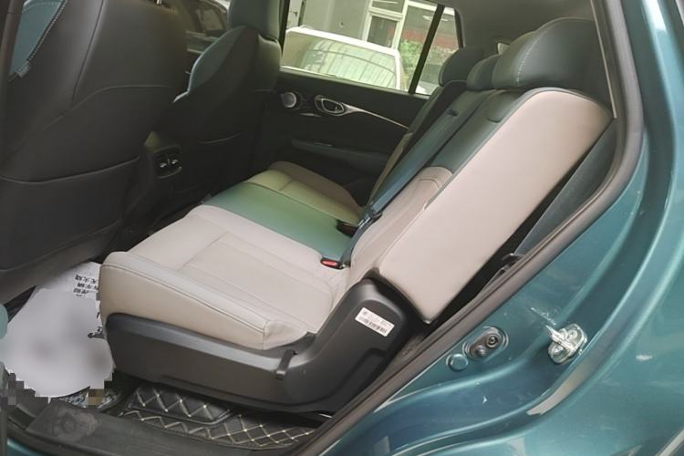 Used AION V 2023 Plus 70 Smart Enjoyment Seven-Seater Edition Ternary Lithium Left Rear Seat