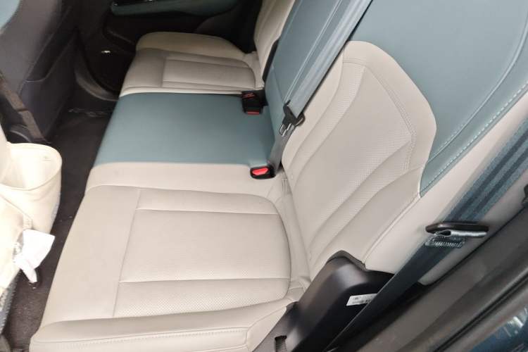 Used AION V 2023 Plus 70 Smart Enjoyment Seven-Seater Edition Ternary Lithium Left Rear Seat