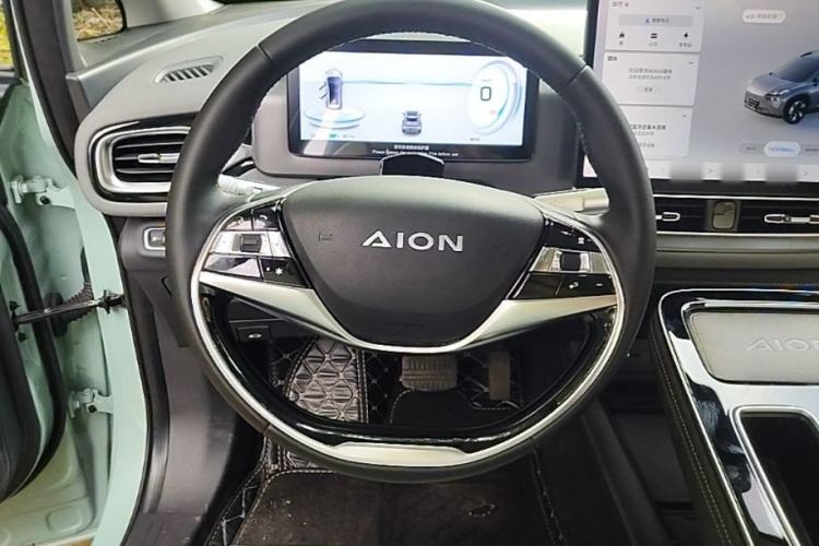 Used AION V 2023 Plus 70 Smart Tech Edition Lithium Iron Phosphate Steering Wheel