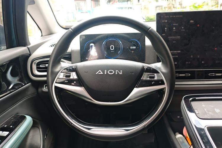 Used AION V 2023 Plus 70 Smart Edition Ternary Lithium Steering Wheel