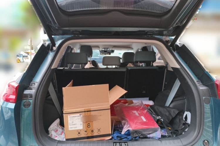 Used AION V 2023 Plus 80 Smart Enjoyment Seven-Seater Edition Ternary Lithium Trunk