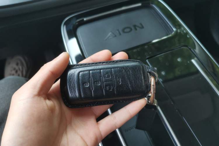 Used AION V 2023 Plus 70 Super Fast Charging Version Ternary Lithium Vehicle Key