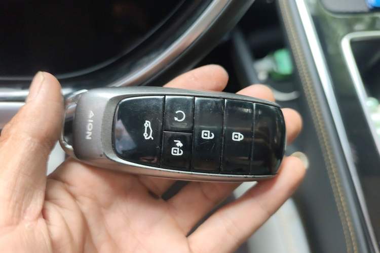 Used AION V 2023 Plus 70 Smart Tech Edition Lithium Iron Phosphate Vehicle Key