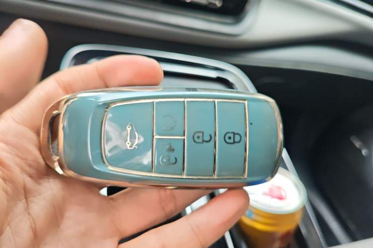 Used AION V 2023 Plus 70 Smart Edition Ternary Lithium Vehicle Key