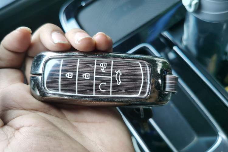 Used AION V 2023 Plus 70 Smart Edition Lithium Iron Phosphate Vehicle Key