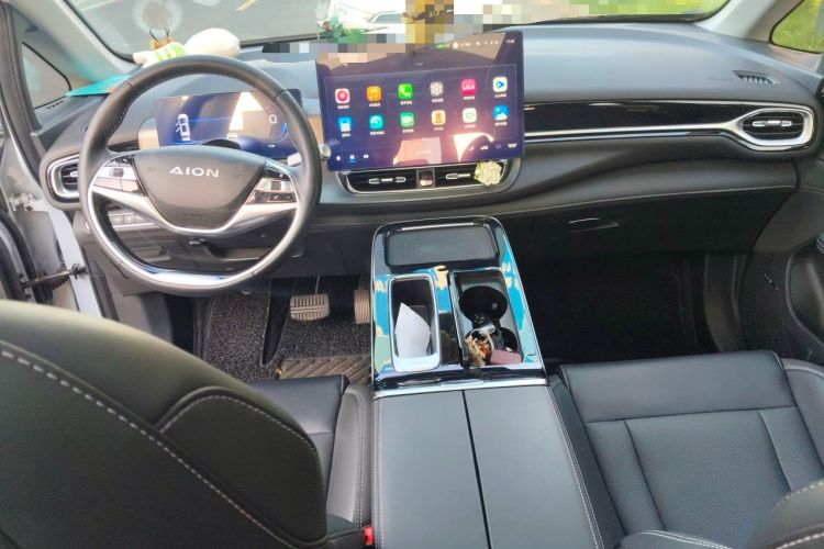 Used AION V 2023 Plus 80 Smart Technology Edition Ternary Lithium Center Console