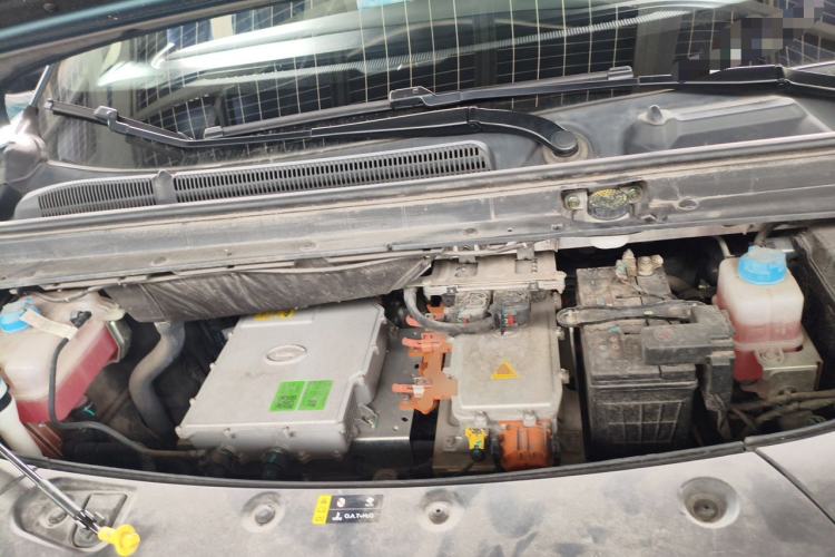 Used AION V 2023 Plus 80 Smart Enjoyment Seven-Seater Edition Ternary Lithium Engine Bay