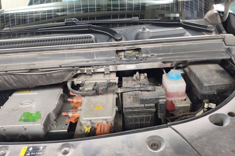 Used AION V 2023 Plus 80 Smart Enjoyment Seven-Seater Edition Ternary Lithium Engine Bay Left