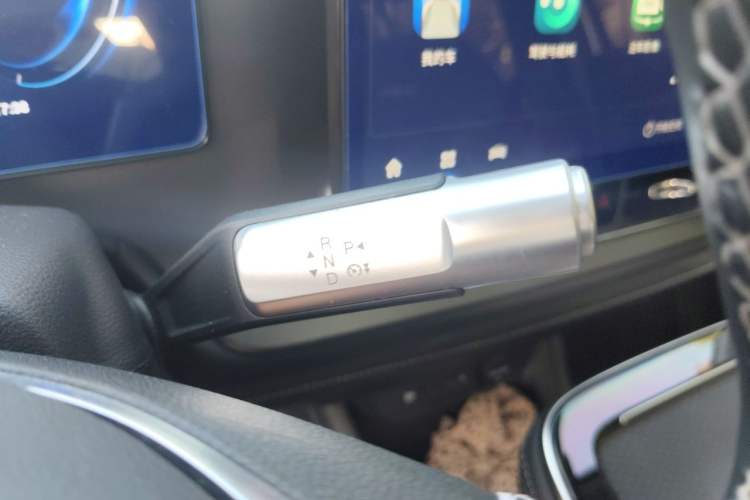 Used AION V 2023 Plus 80 Smart Technology Edition Ternary Lithium Gear Lever