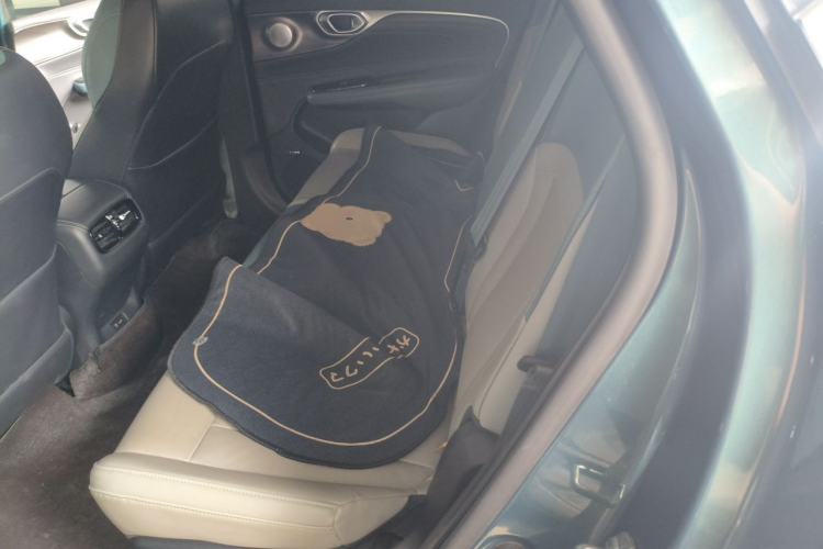 Used AION V 2023 Plus 80 Smart Enjoyment Seven-Seater Edition Ternary Lithium Left Rear Seat