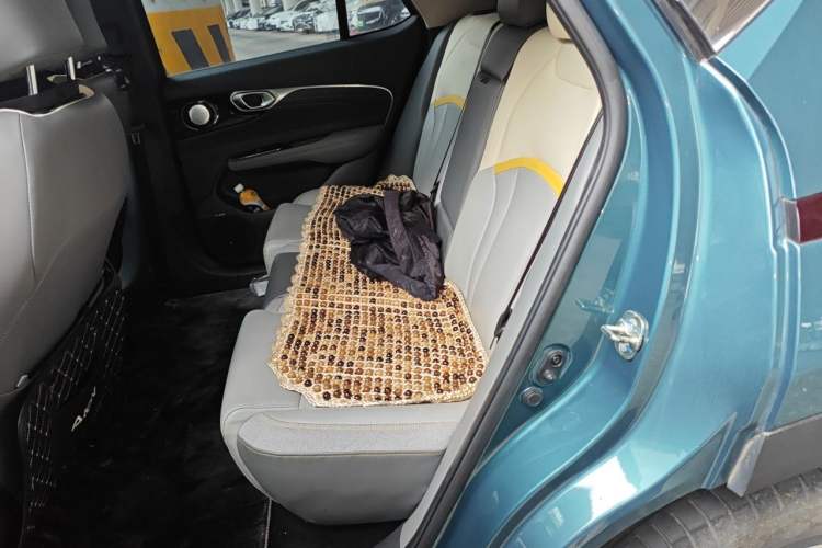 Used AION V 2023 Plus 70 Smart Edition Ternary Lithium Left Rear Seat