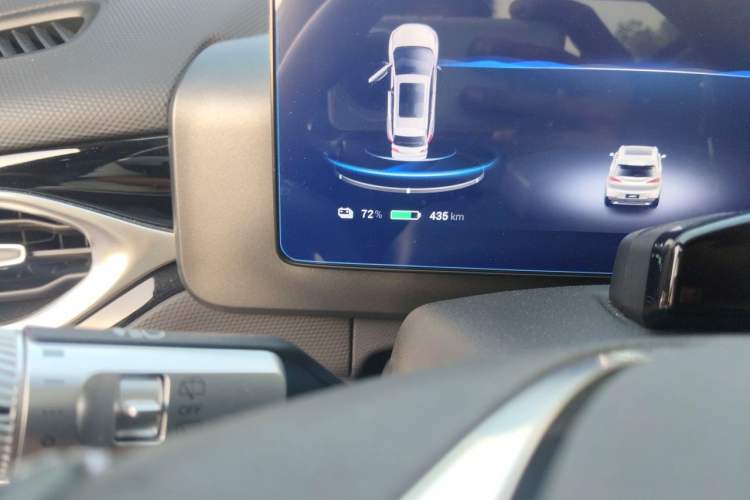 Used AION V 2023 Plus 80 Smart Technology Edition Ternary Lithium Odometer Close Up
